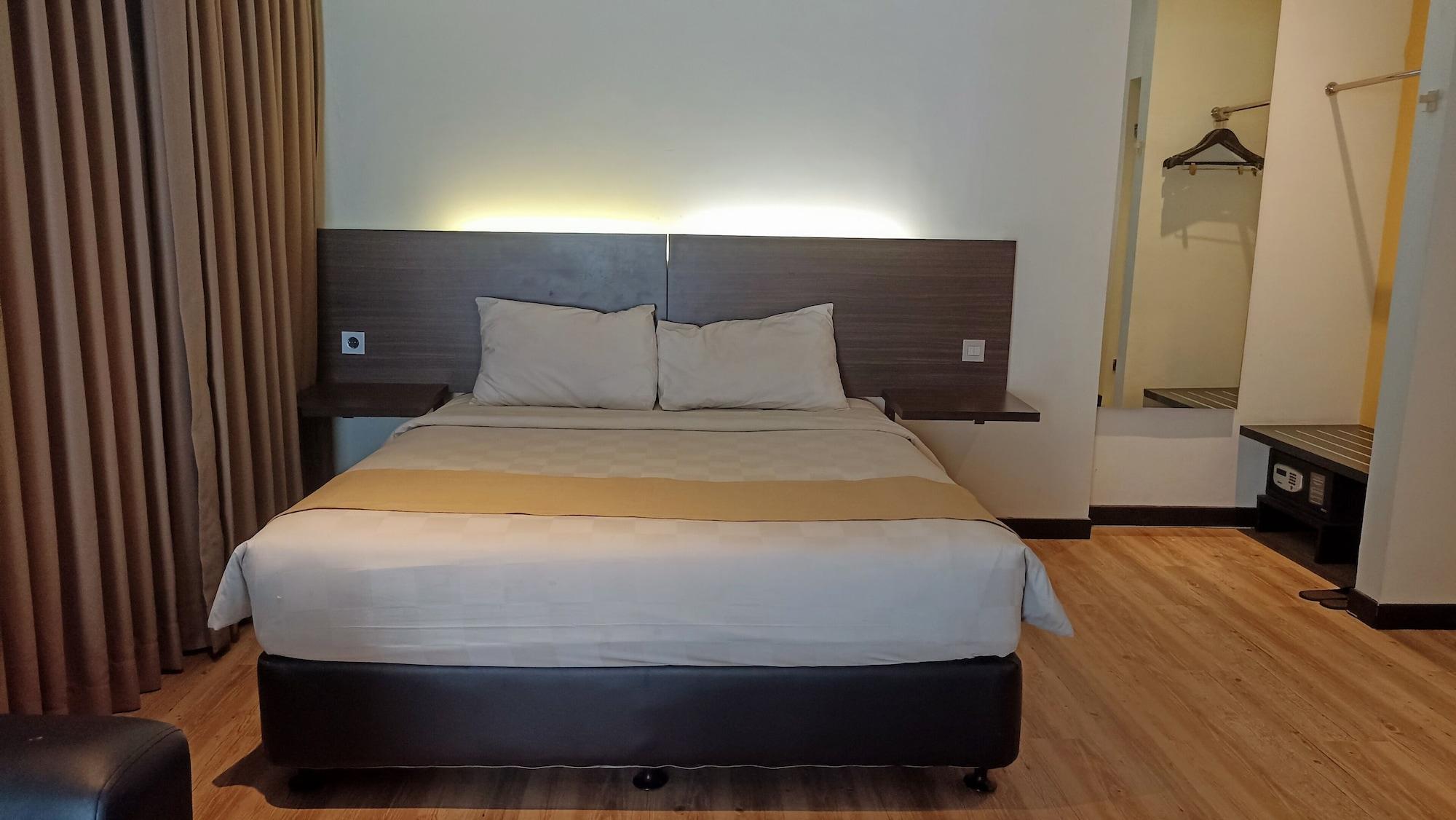 Yunna Hotel Lampung Bandar Lampung Extérieur photo