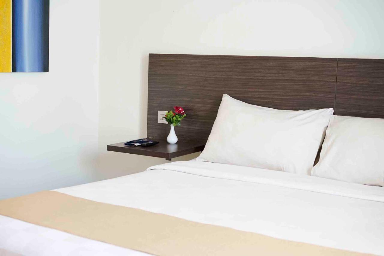 Yunna Hotel Lampung Bandar Lampung Extérieur photo